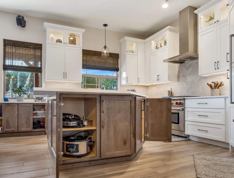 Expert Cabinet Refacing Services in Vail Arizona